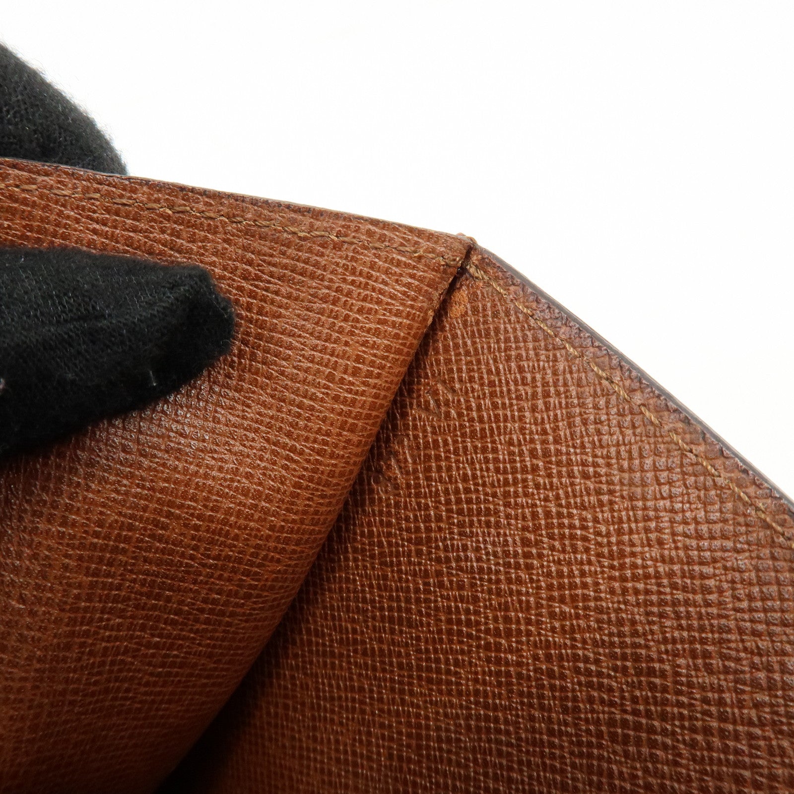 Louis Vuitton Epi Leather Art Deco Clutch Bag Kenya Brown M52633