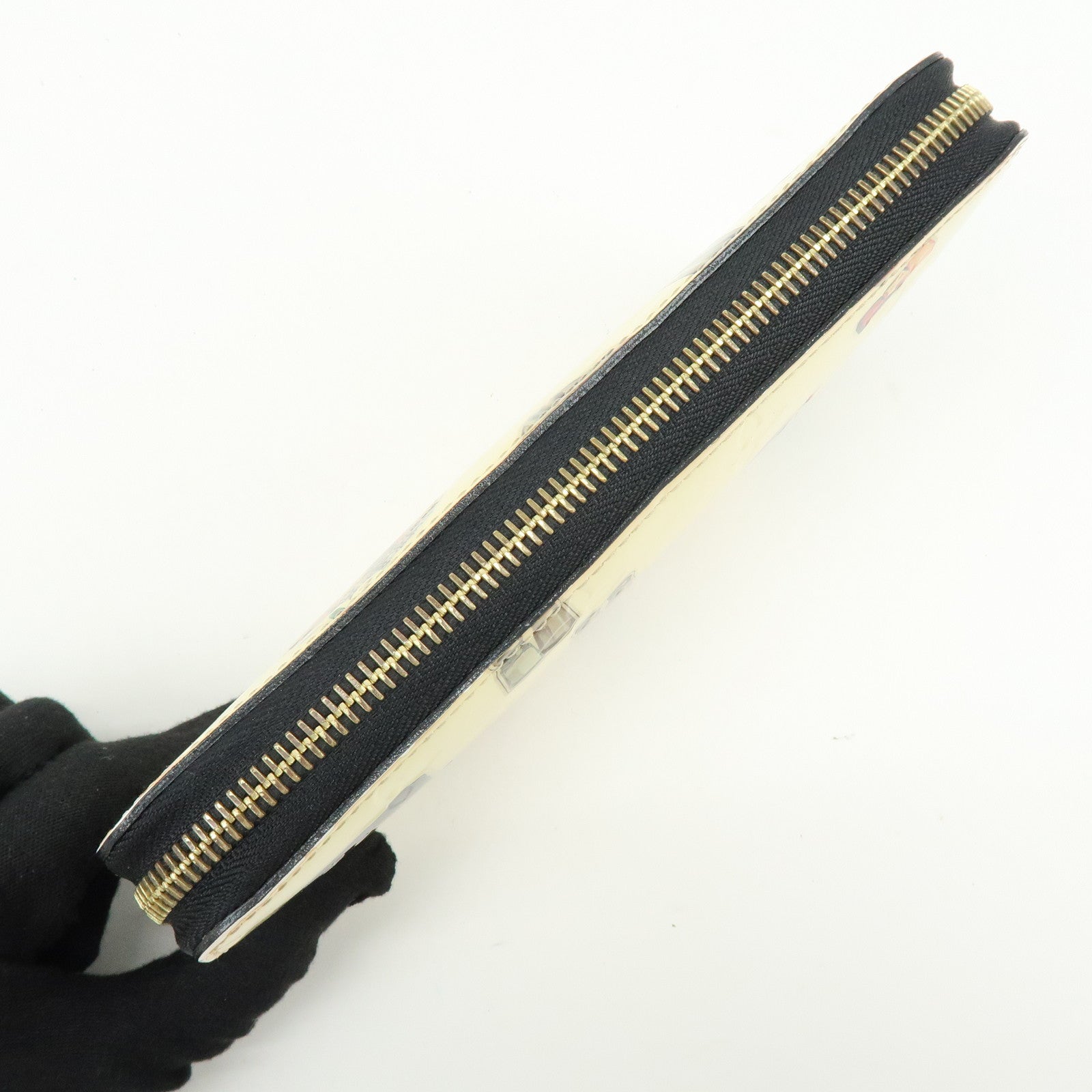 Louis Vuitton Monogram Vernis Zippy Wallet Sticker Print M50370