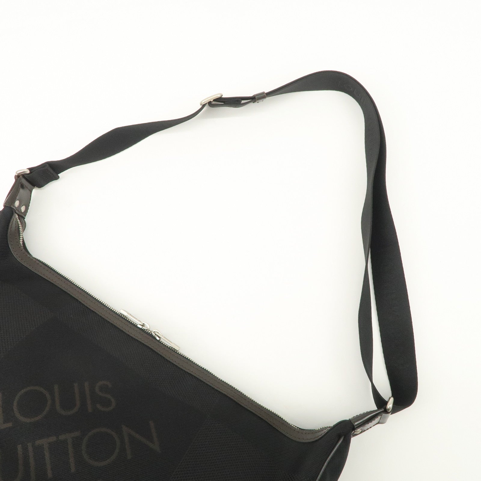 Louis Vuitton Damier Giant Canvas Nume Leather Explorateur M93616