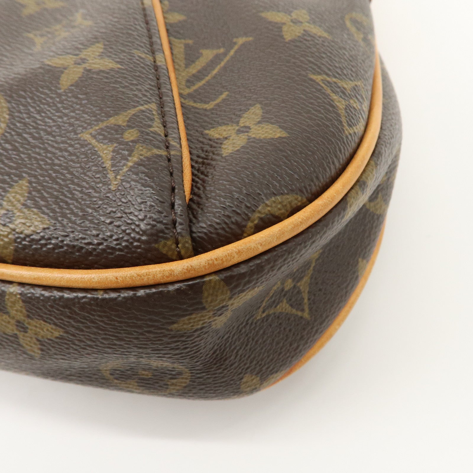 Louis Vuitton Monogram Thames PM Shoulder Bag Brown M56384 Used