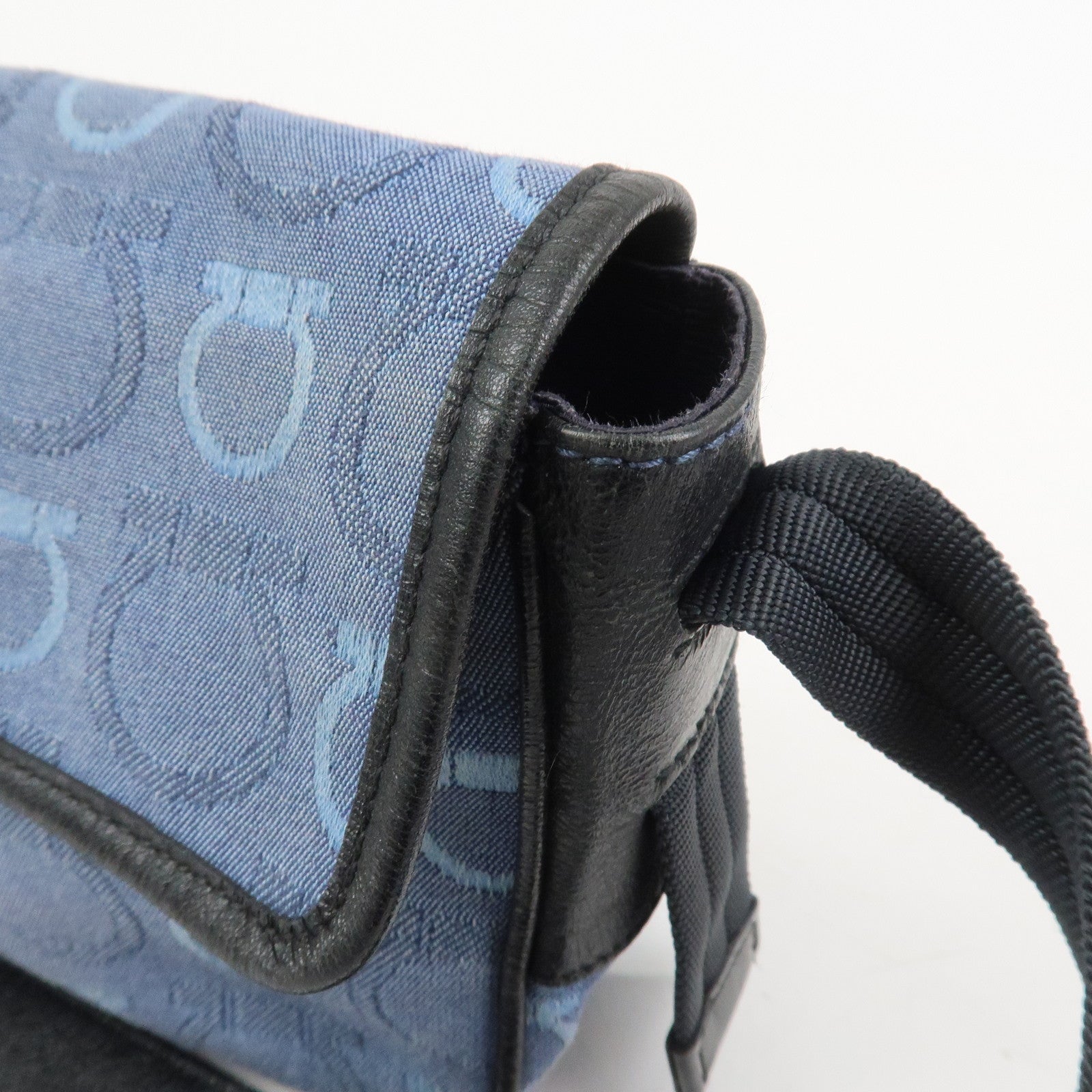 Ferragamo Gancini Canvas Leather Shoulder Bag Navy Black