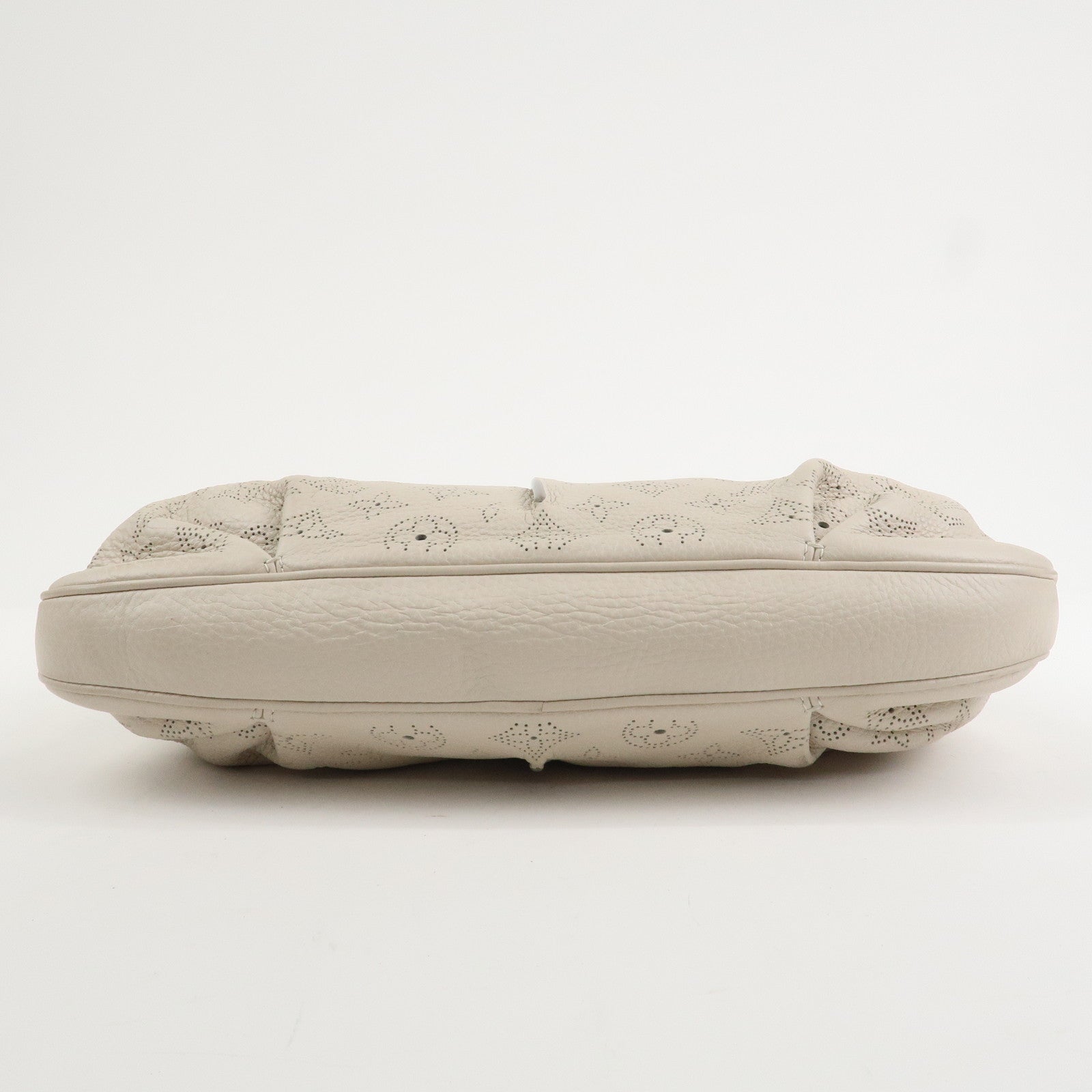 Louis Vuitton Monogram Mahina Selene PM Shoulder Bag Blanc M94275