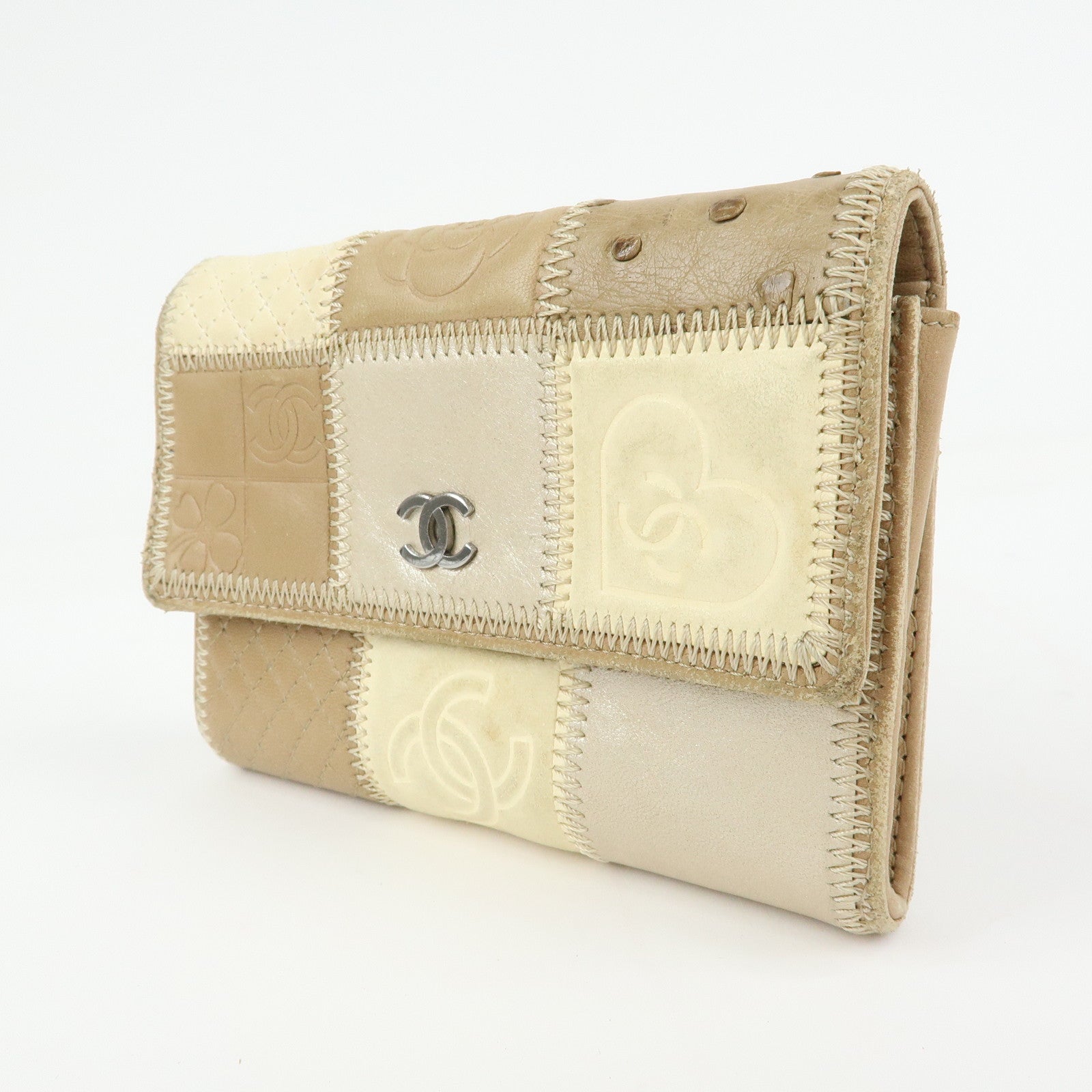 CHANEL Icon Line Unborn Calf Leather Patchwork Compact Wallet Beige