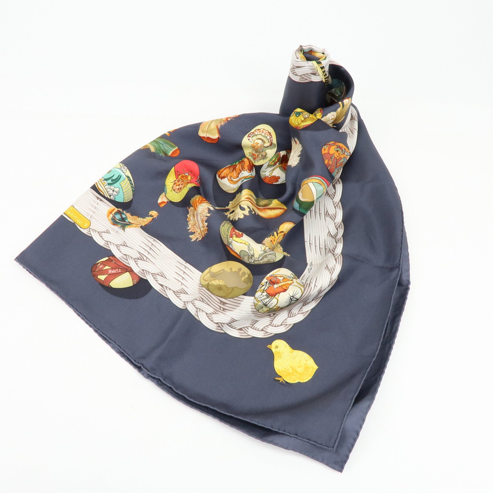 HERMES Carre 90 Silk 100% Scarf COUVEE D HERMES Egg Print Grey
