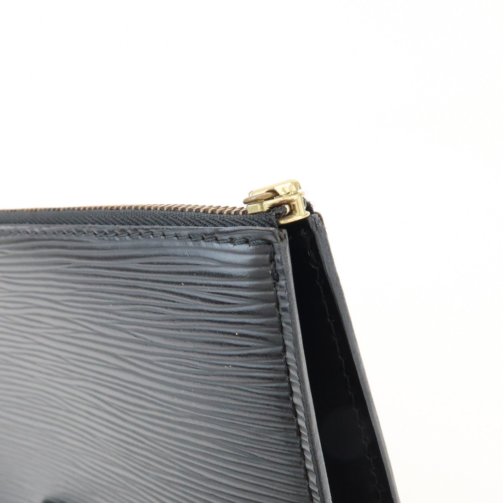 Louis Vuitton Epi Pochette Accessoires Clutch Bag Noir M52942