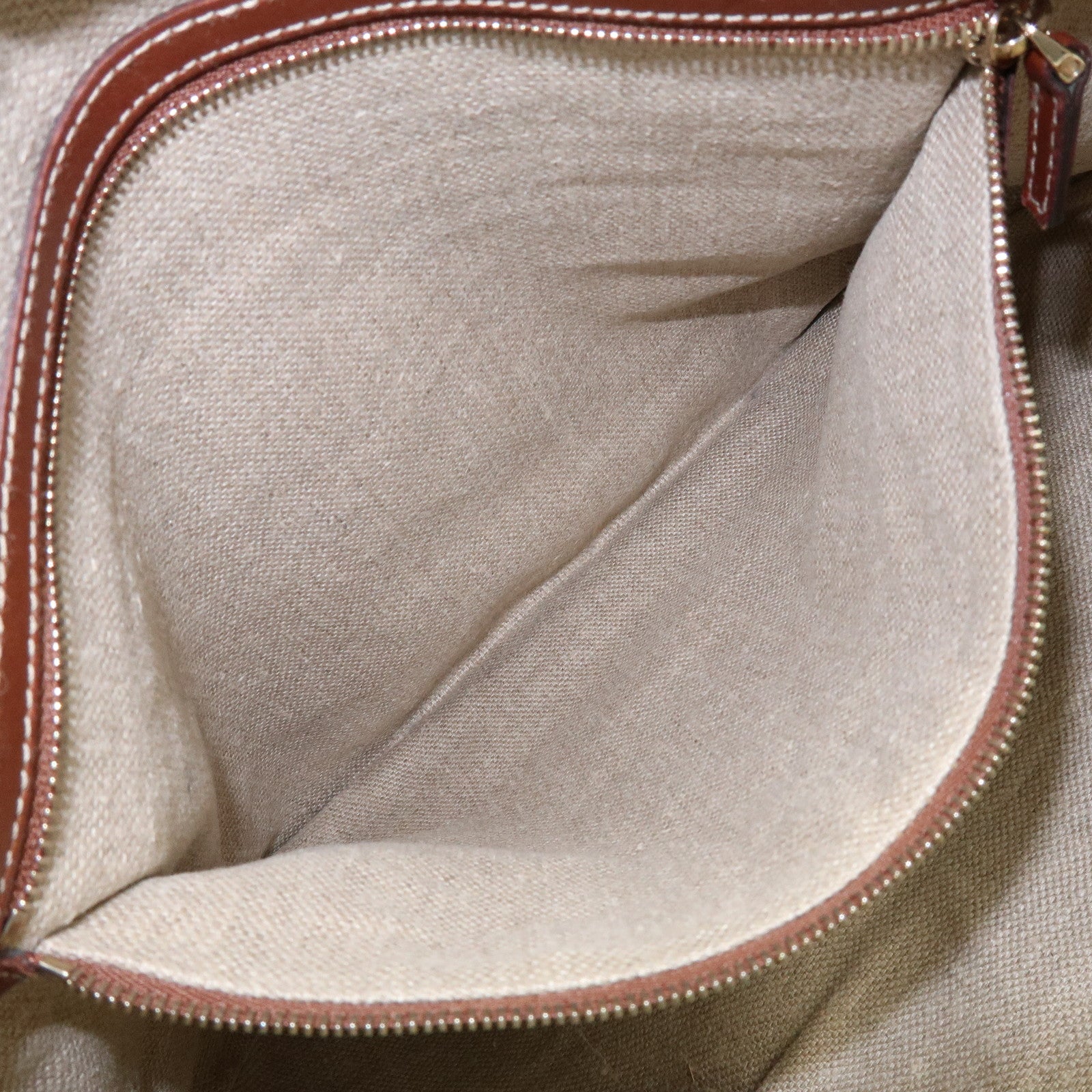 GUCCI Leather Shoulder Bag Brown 154401