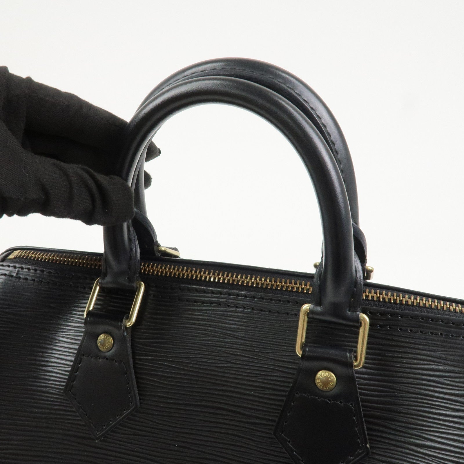 Louis Vuitton Epi Leather Speedy 25 Hand Bag Boston Bag Noir M59032