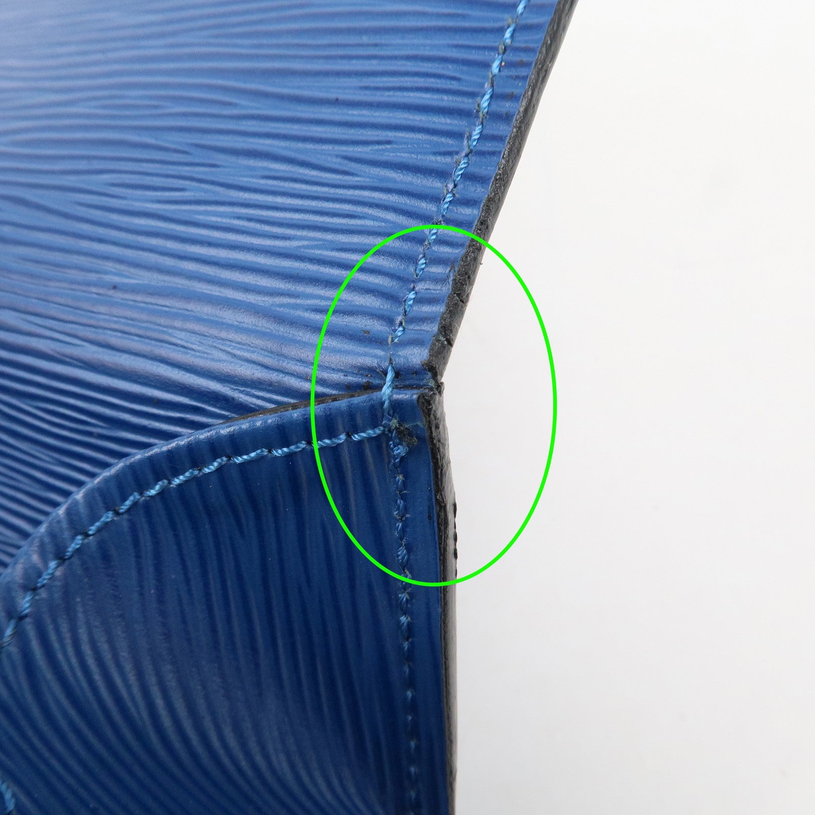 Louis Vuitton Epi Saint Cloud Shoulder Bag Toledo Blue M52195