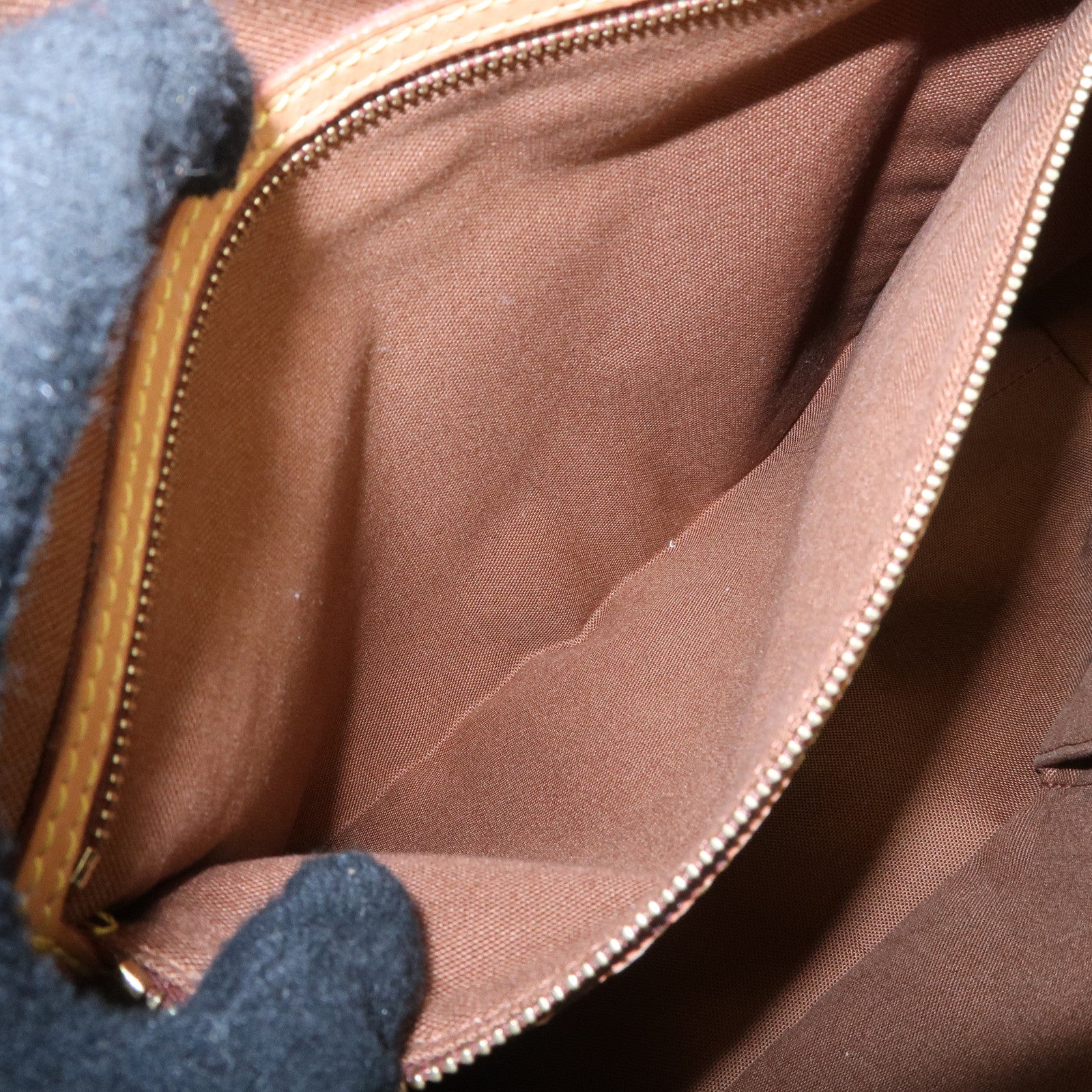 Louis Vuitton Monogram Abbesses Messenger Bag Shoulder Bag M45257 Used