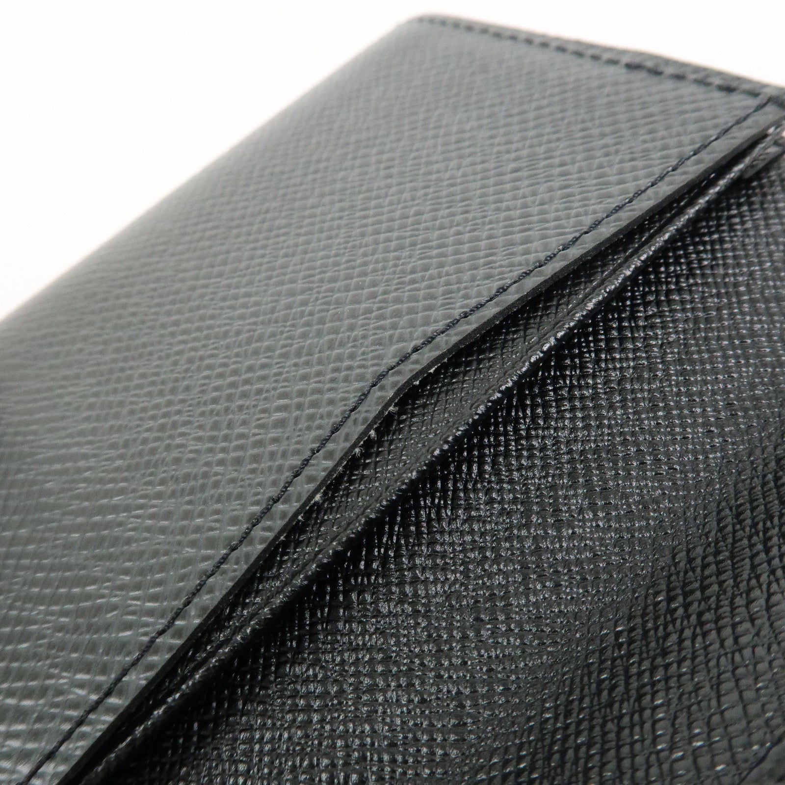 Louis Vuitton Taiga Enveloppe Cartes de Visite Card Case M30922