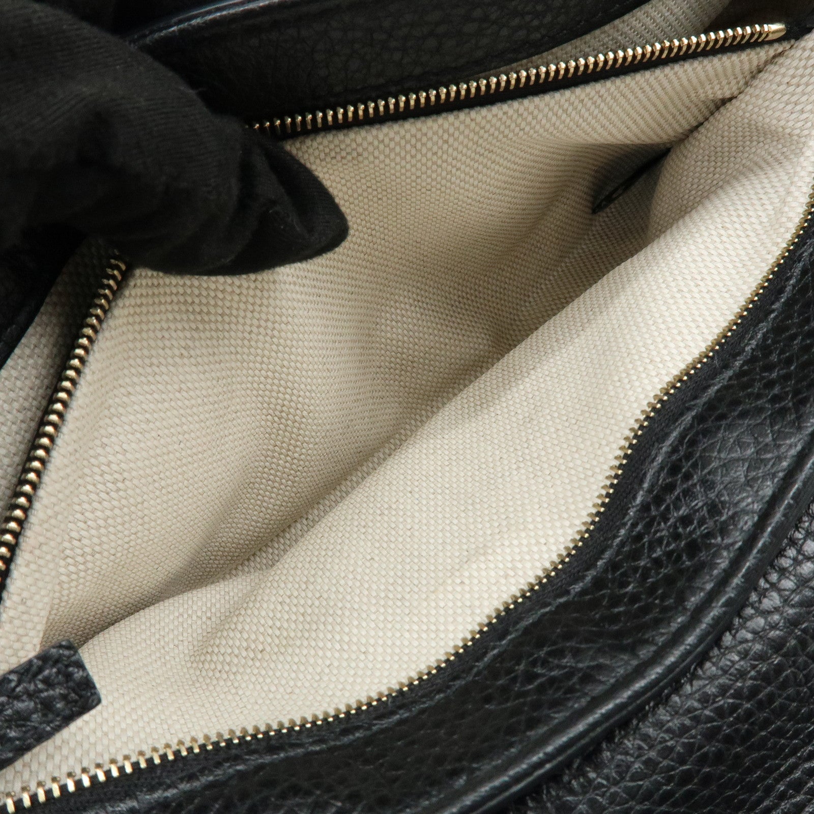GUCCI SOHO Interlocking G Leather Chain Shoulder Bag Black 536224