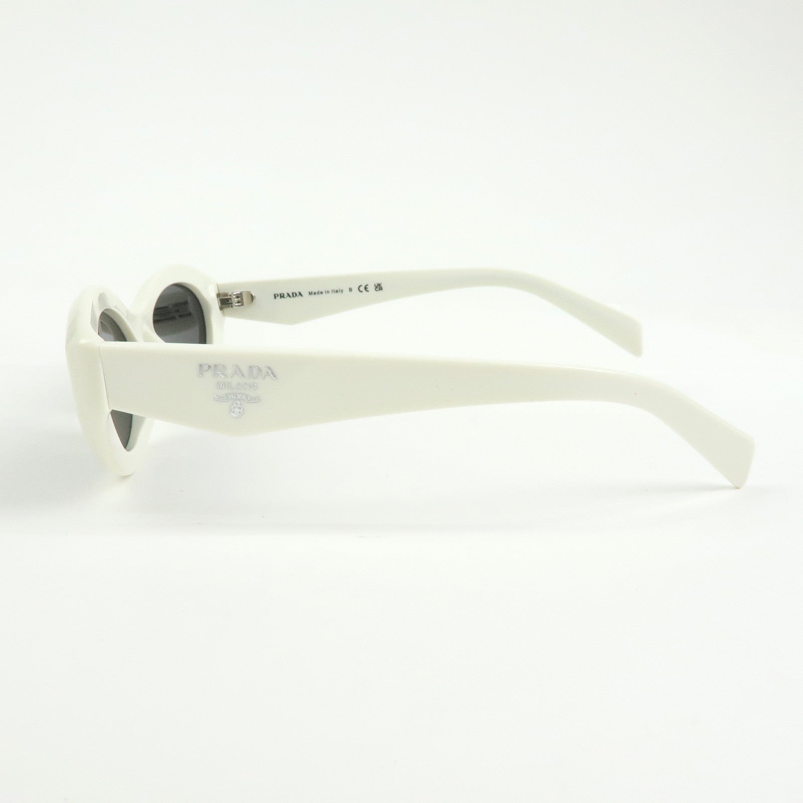 Prada Logo Plastic Sunglasses 55□16 White SPR 26Z