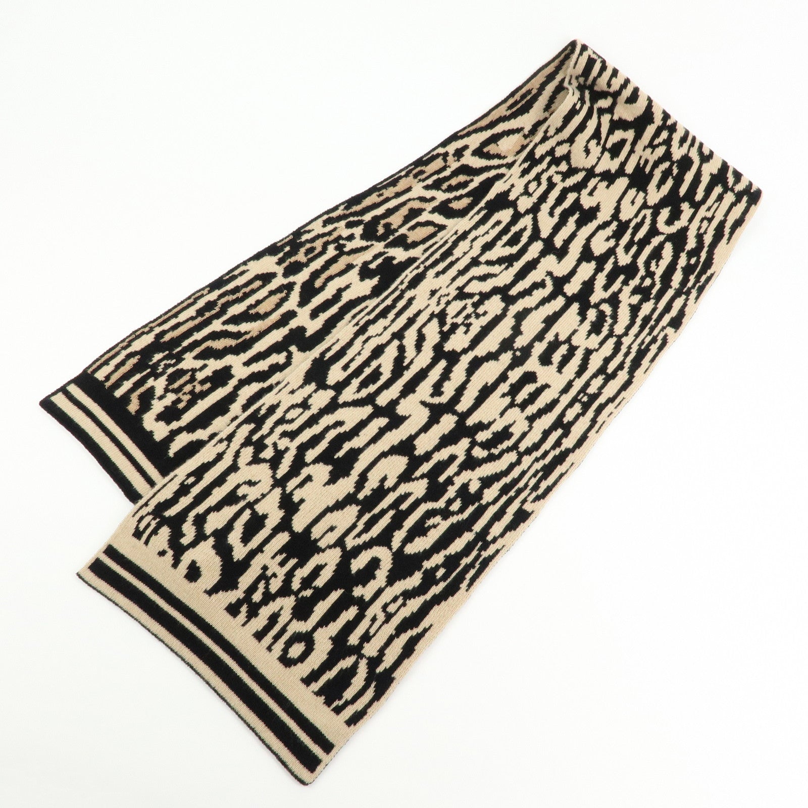 Louis Vuitton Écharpe Léogram Wool Rayon Cashmere Scarf Leoard