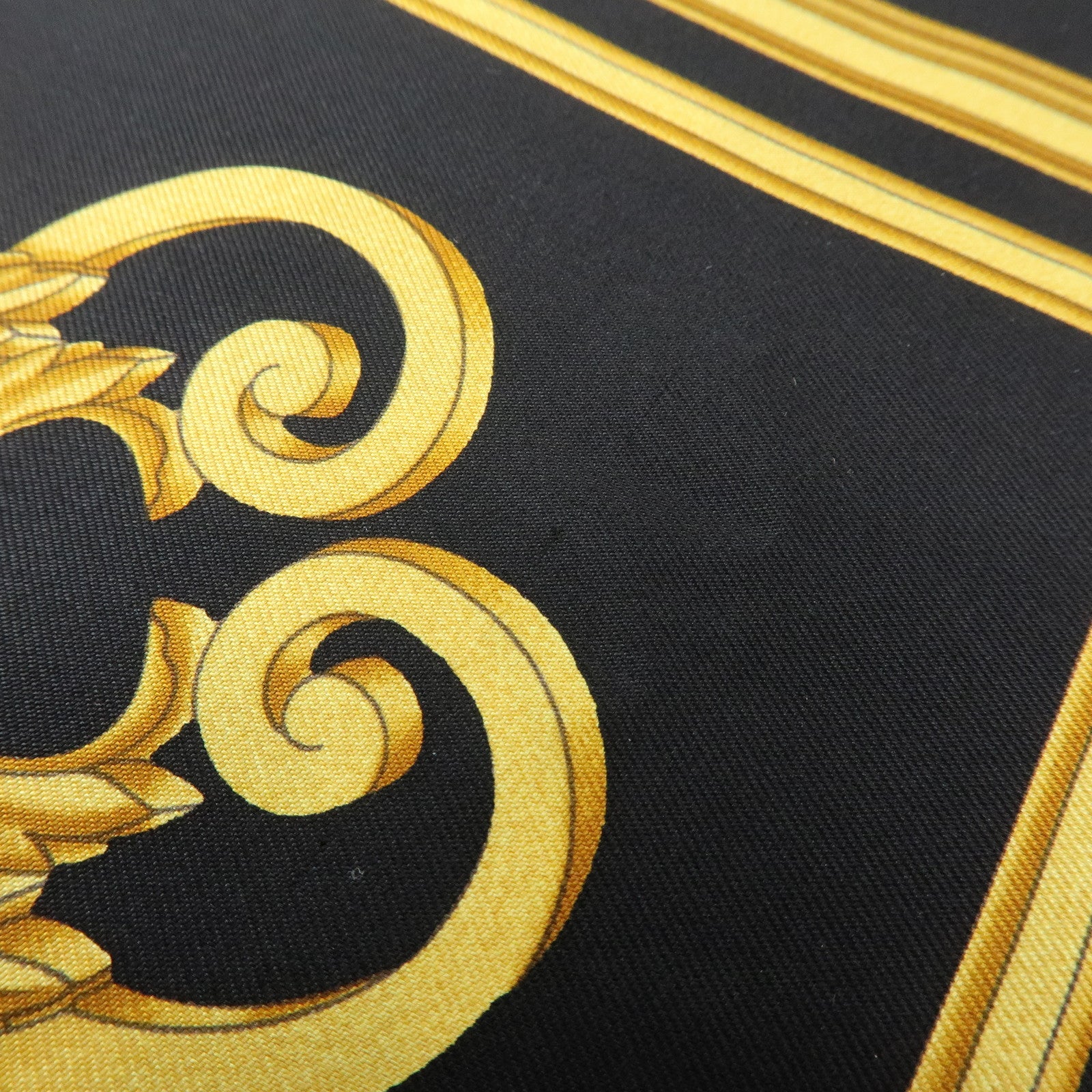 HERMES Carre 90 Silk 100% Scarf LES TUILERIES Black Gold