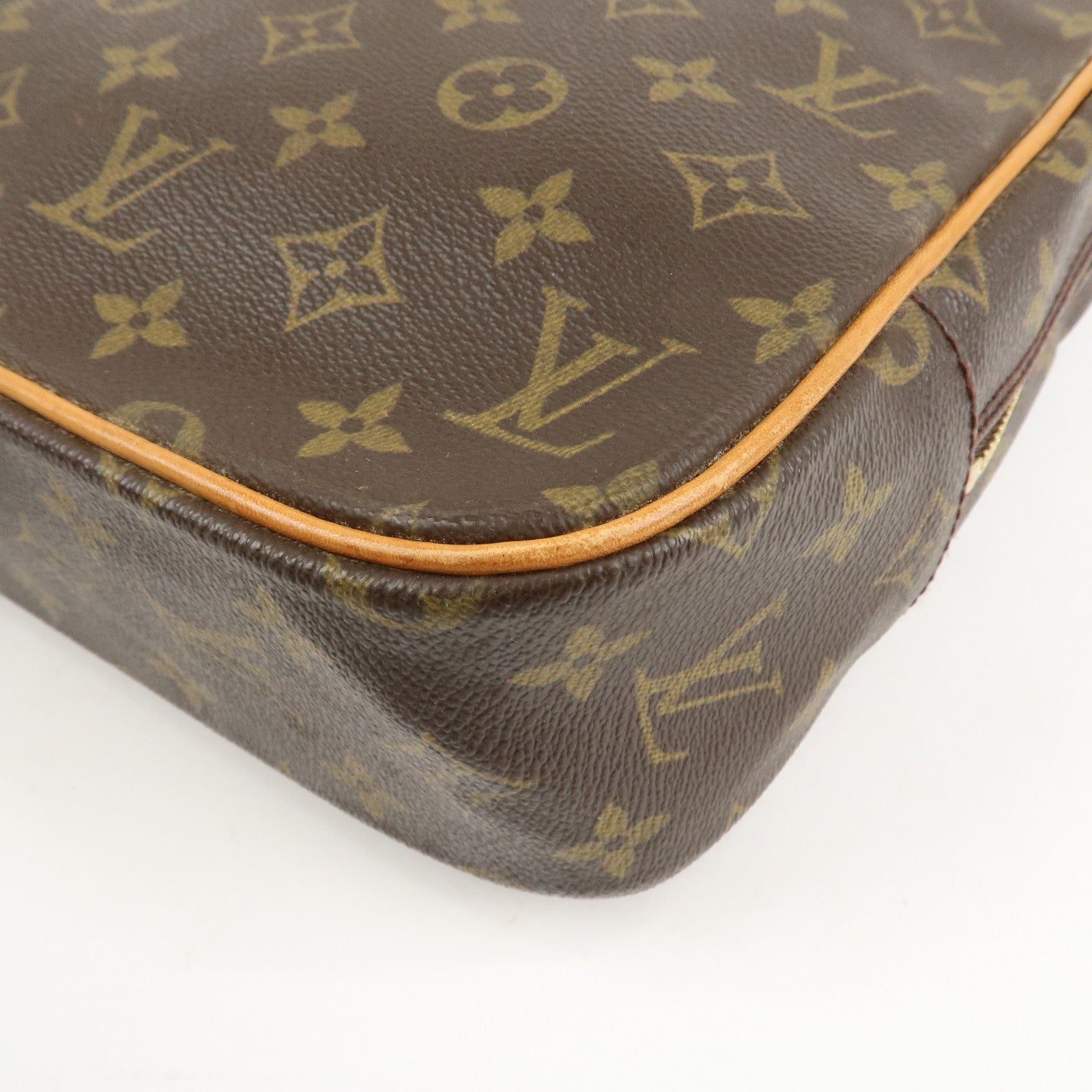 Louis Vuitton Monogram Canvas Porte Documents Pegase M53343