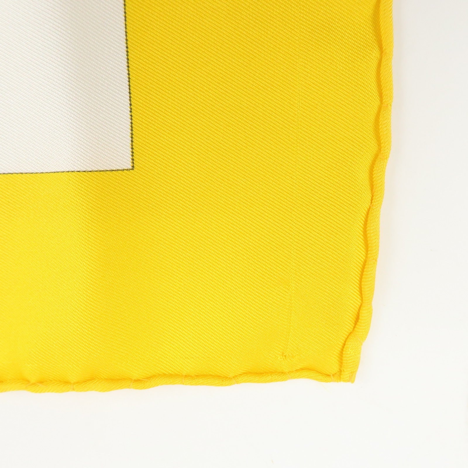 Christian Dior Silk 100% Scarf Botanical Pattern 87×87 White Yellow