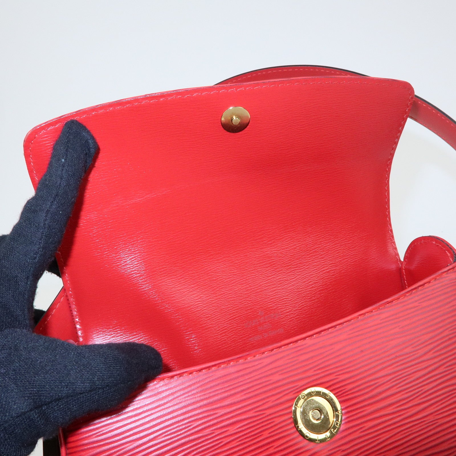 Louis Vuitton Epi Buci Shoulder Bag Hand Bag Castilian Red M52207