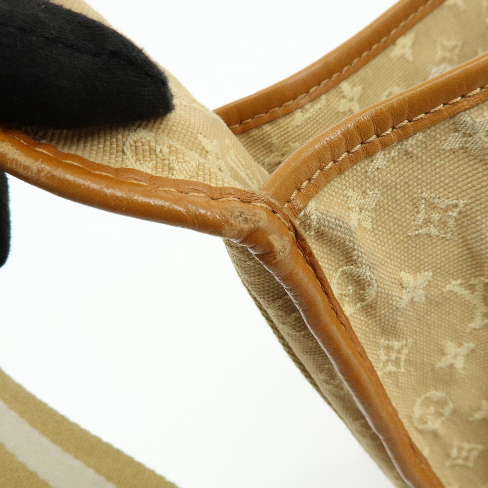 Louis Vuitton Monogram Mini Buzas Mary Kate Shoulder Bag M92323