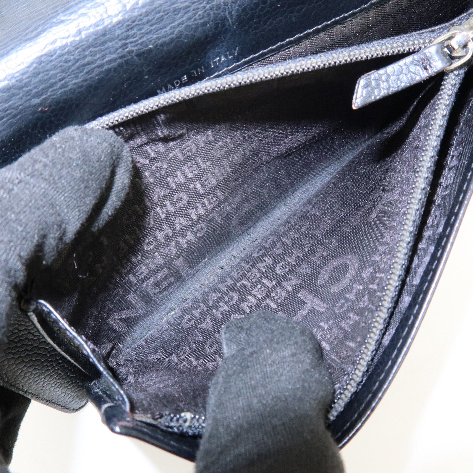 CHANEL Chocolate Bar Lamb Skin Round Zippy Wallet Black