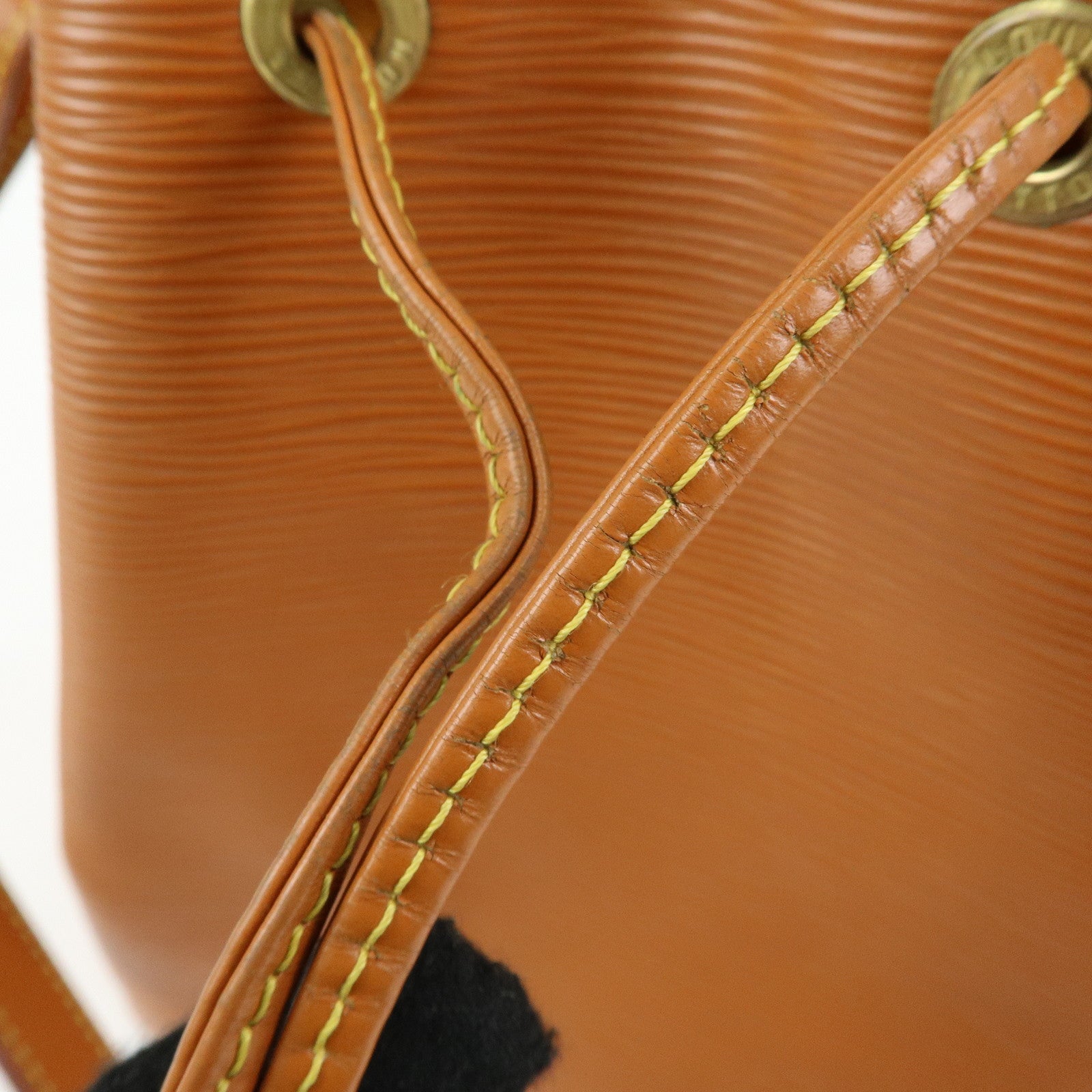 Louis Vuitton Epi Leather Petit Noe Shoulder Bag Zipang Gold M44108