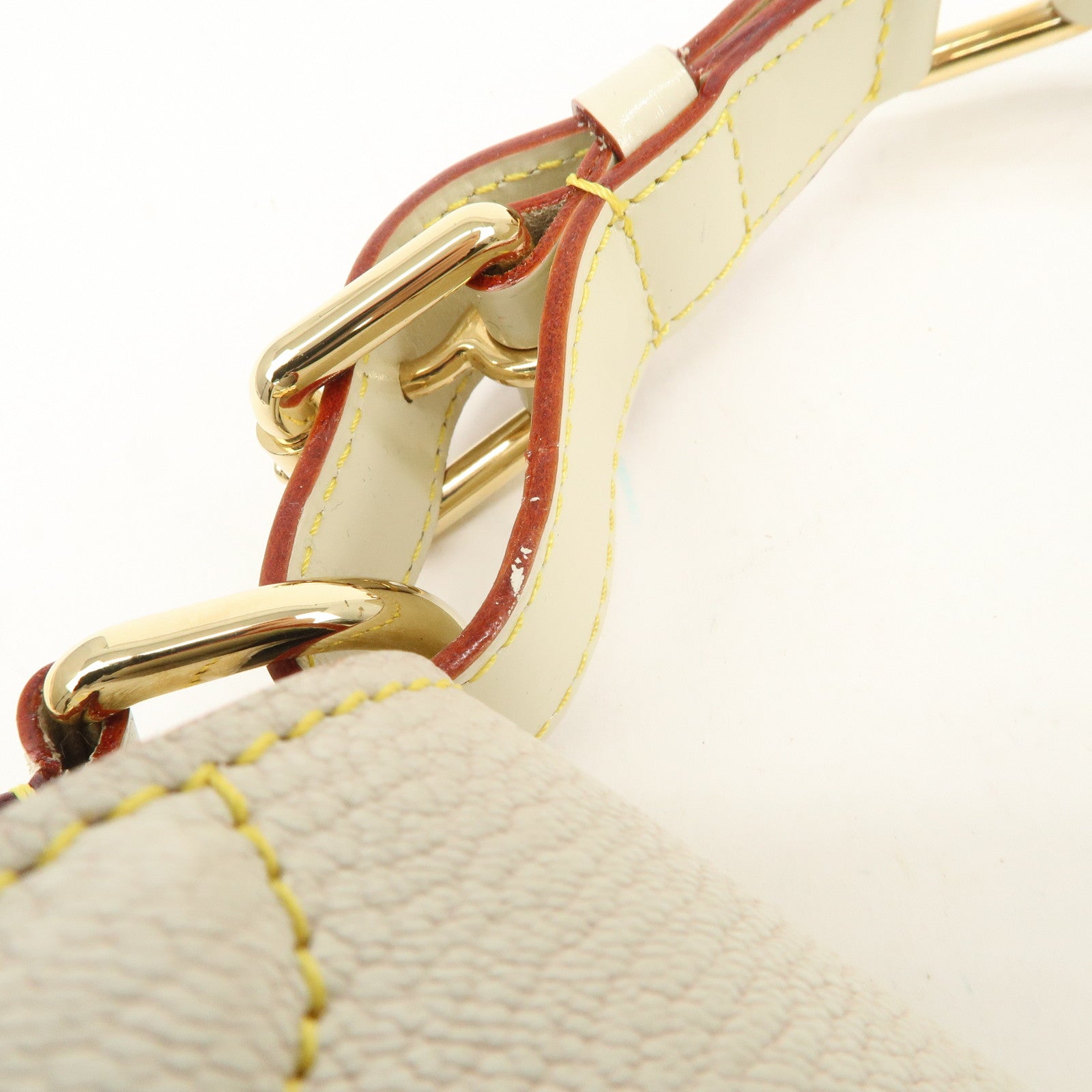 Louis Vuitton Suhali Leather Confidence Shoulder Bag Blanc M91782 Used