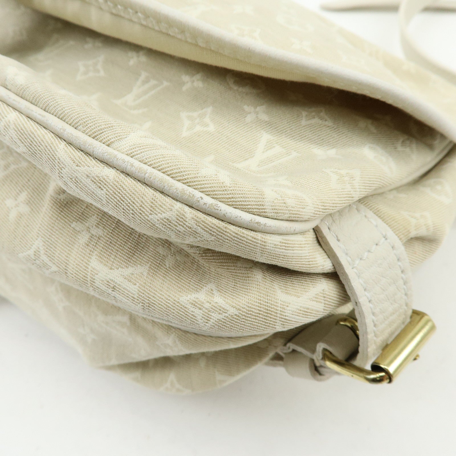 Louis Vuitton Monogram Mini Lin Saumur 30 Shoulder Bag Dune M95314