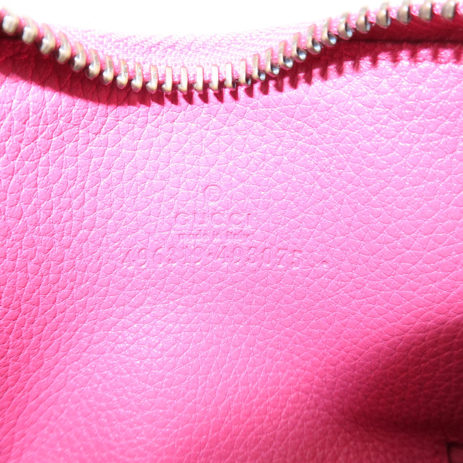 GUCCI Sherry Leather Logo Print Round Zipper Coin Case Pink 496319