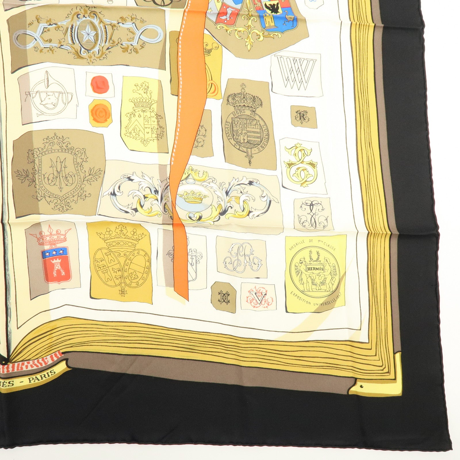 HERMES Carre 90 Silk 100% CHIFFRES ET MONOGRAMMES ANNEE Scarf Black