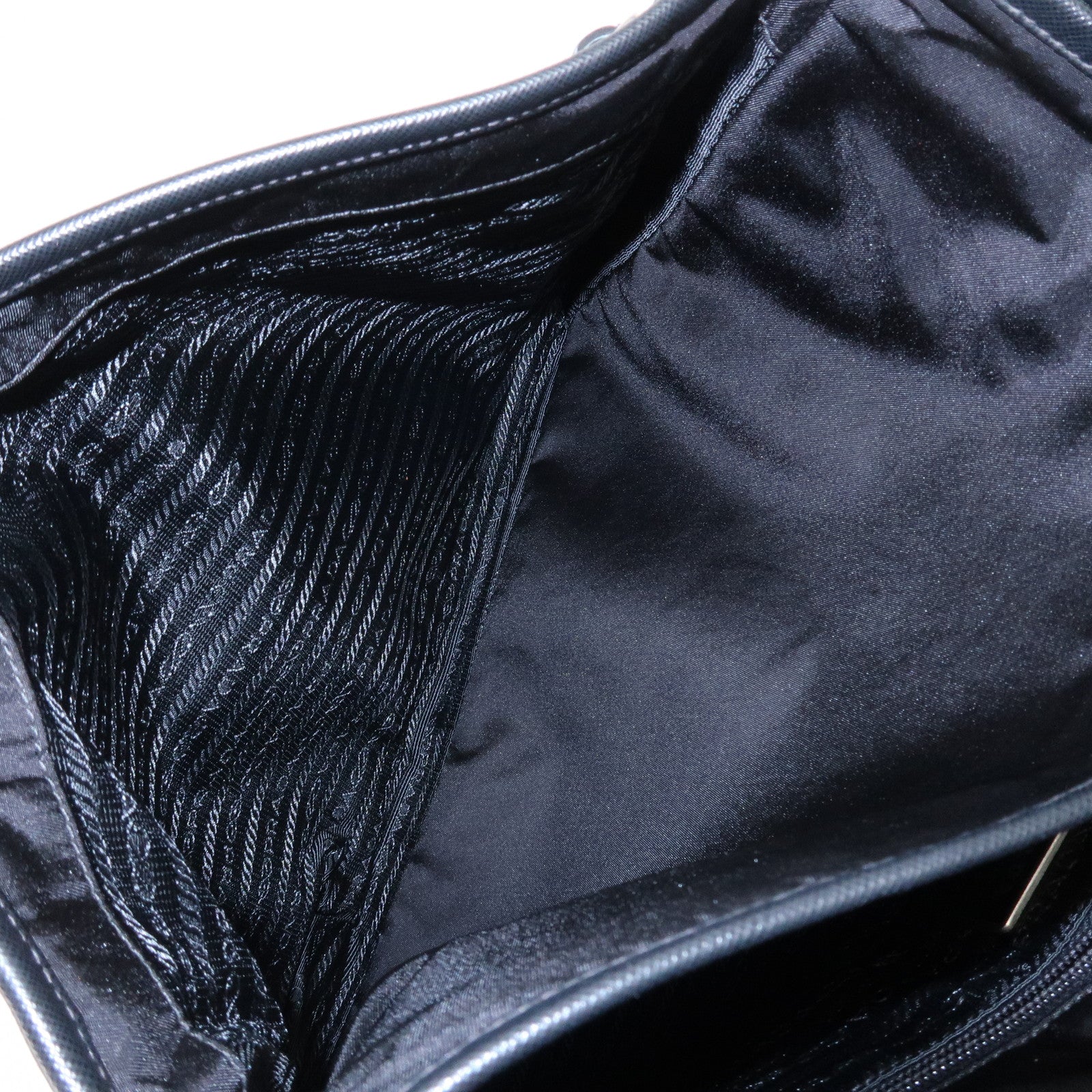 PRADA - Nylon   Saffiano Leather Black 2DV166