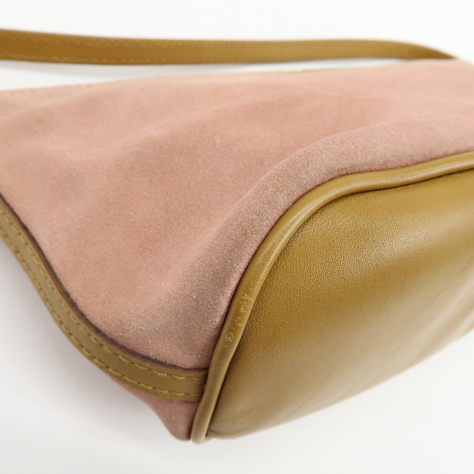 GUCCI Boat Bag Suede Leather Accessory Pouch Hand Bag Pink 039.1103