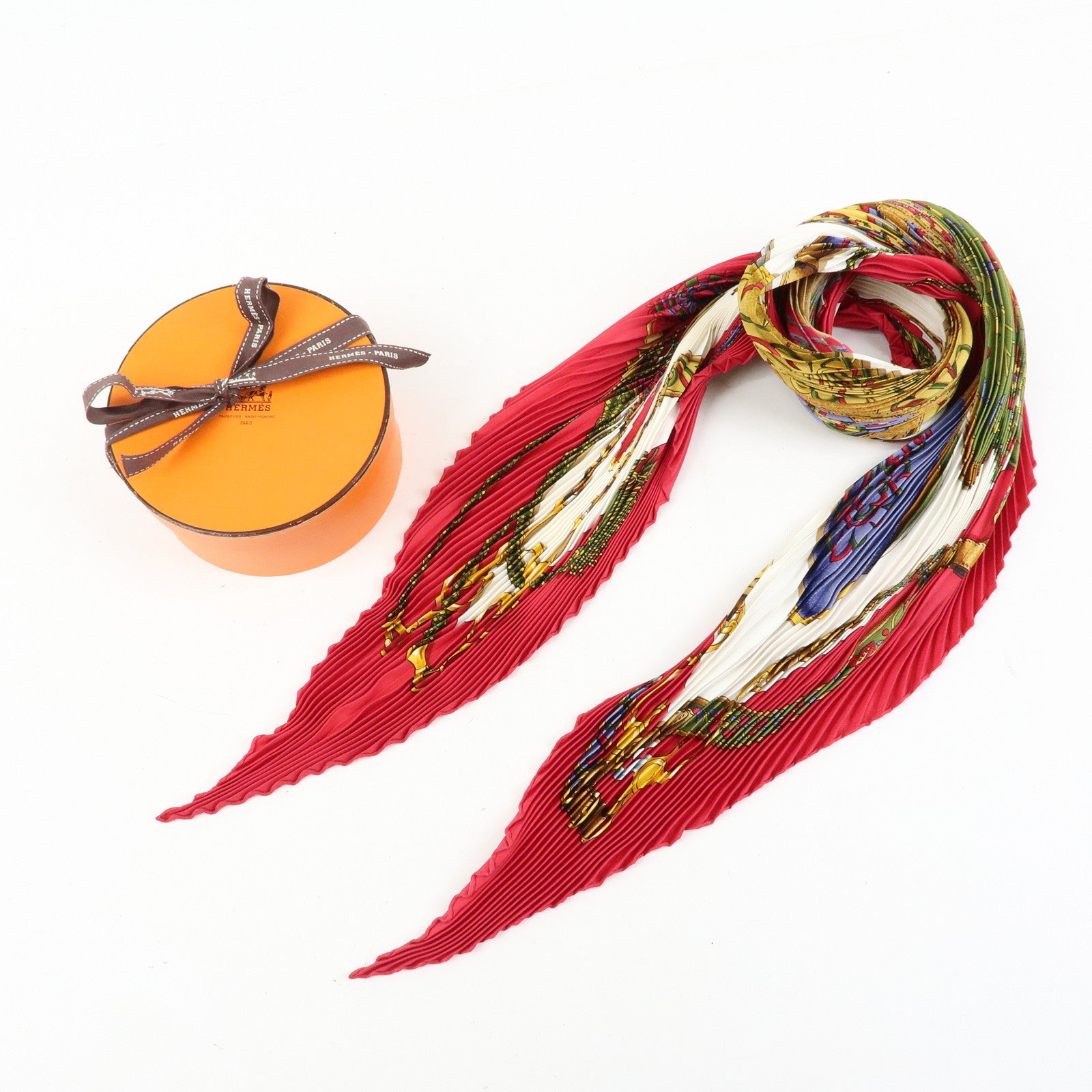 HERMES Pleated Carre 90 Silk 100% Scarf Festival Red