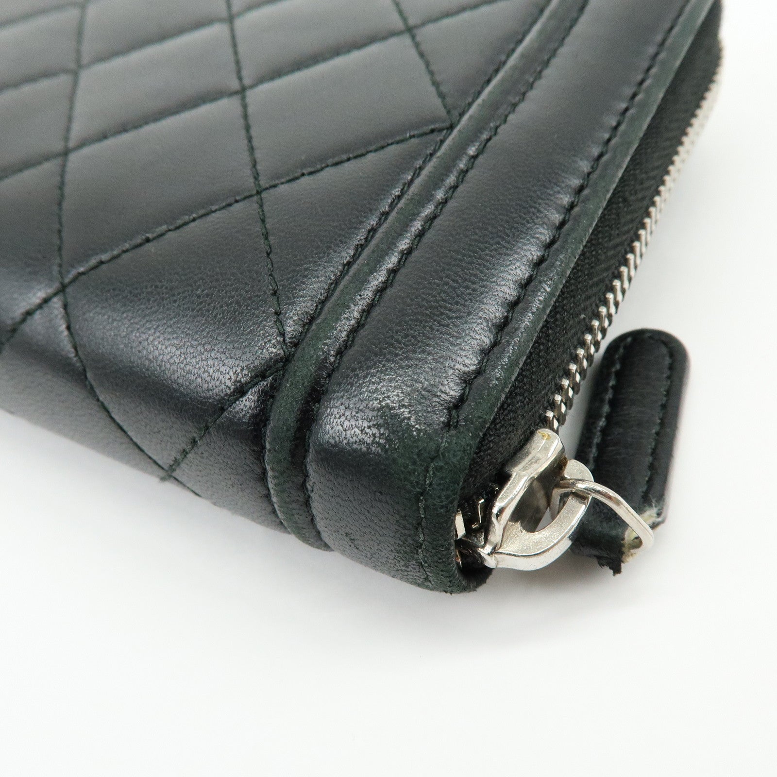 CHANEL COCO Mark Matelasse Lamb Skin Round Zippy Wallet Black