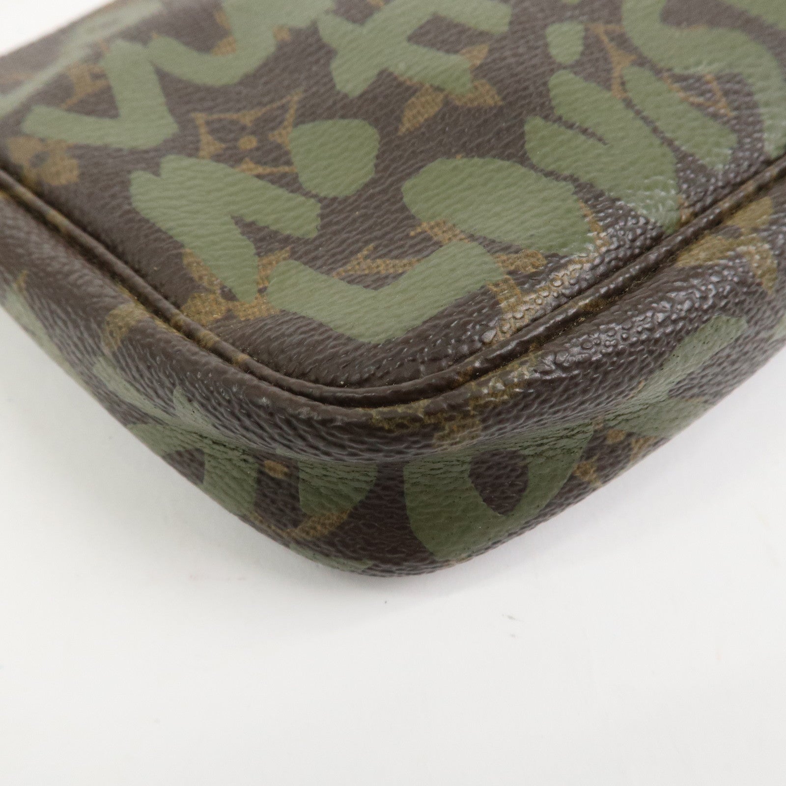 Louis Vuitton Monogram Graffiti Pochette Accessoires Khaki M92191