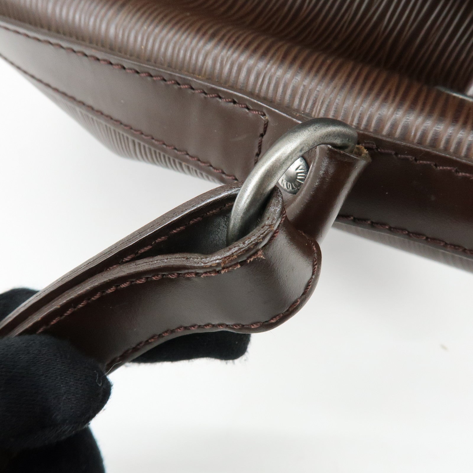 Louis Vuitton Epi Leather Petit Noe Shoulder Bag Mocha M5901D