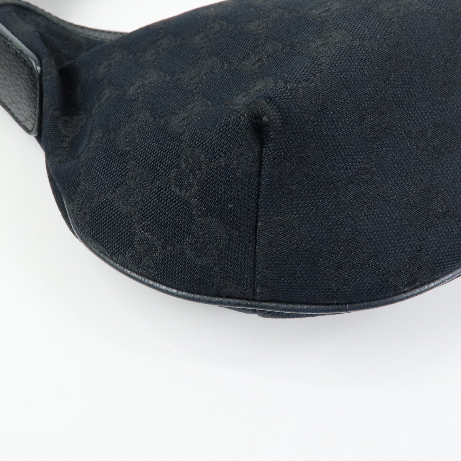 GUCCI GG Canvas Leather Shoulder Bag Crossbody Bag Black 181092