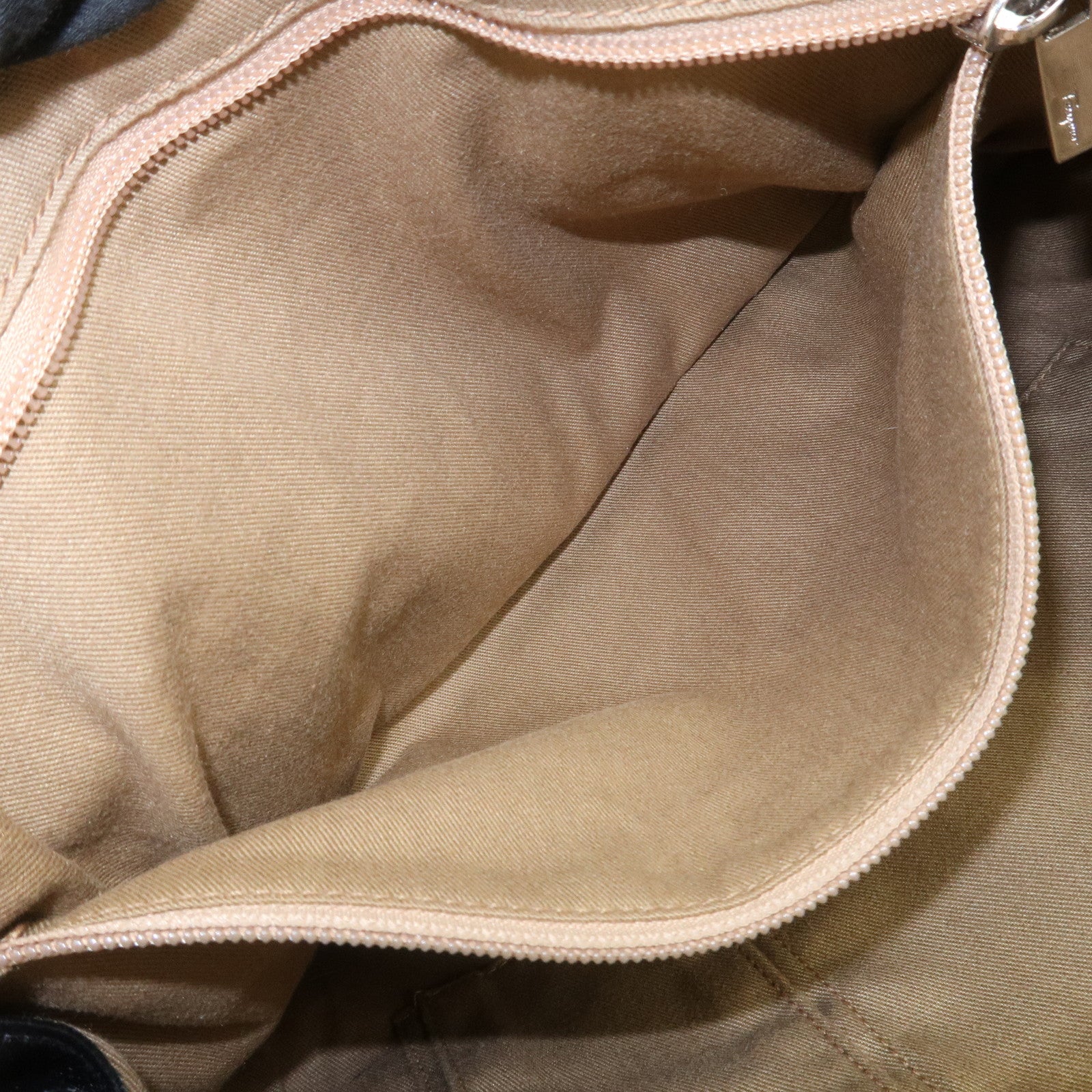 Ferragamo Gancini Leather Shoulder Bag Hand Bag Black