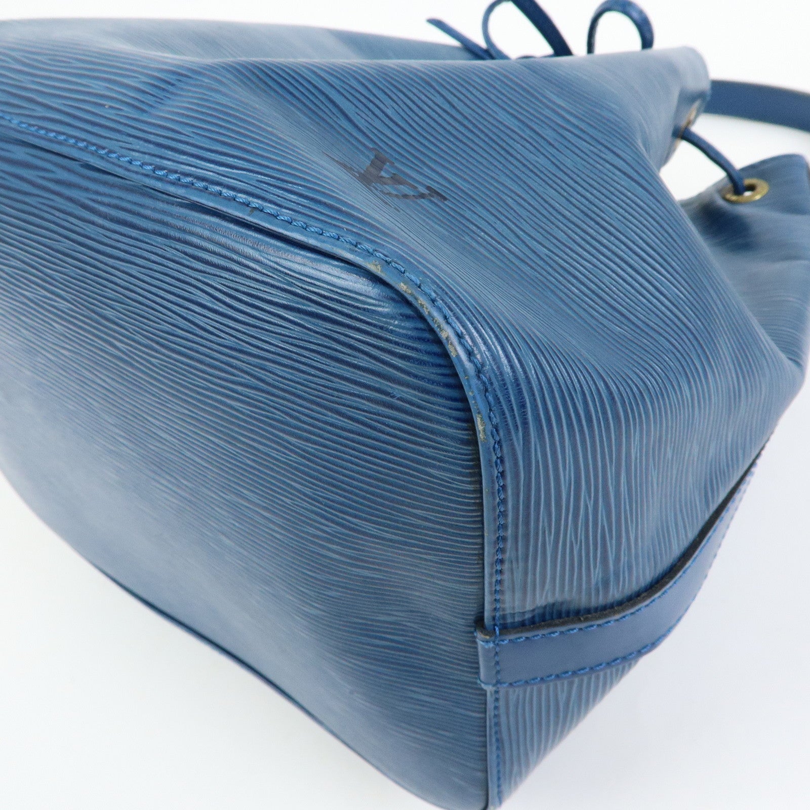 Louis Vuitton Epi Leather Petit Noe Shoulder Bag Toledo Blue M44105