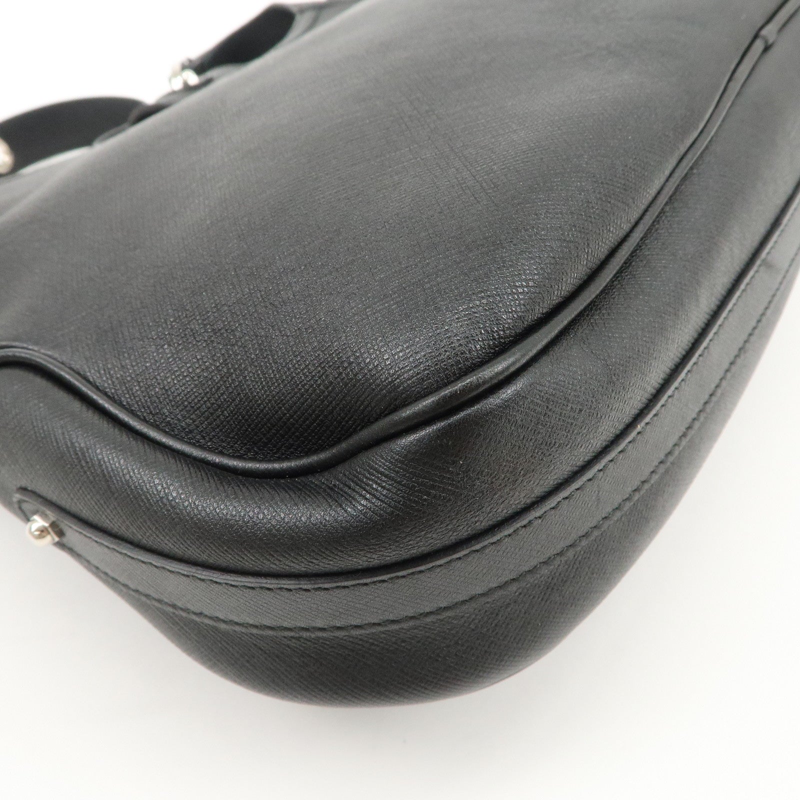 Ferragamo Gancini Leather Shoulder Bag Black Used