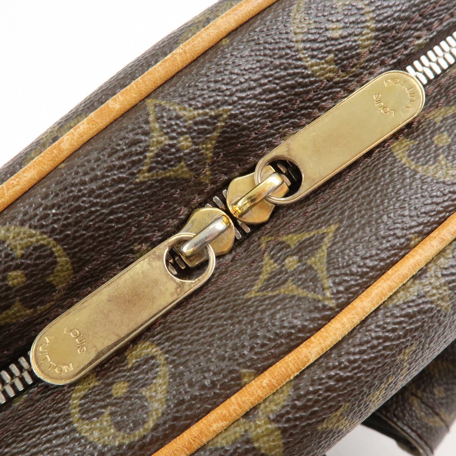 Louis Vuitton Monogram Manhattan PM Hand Bag Brown M40026 Used