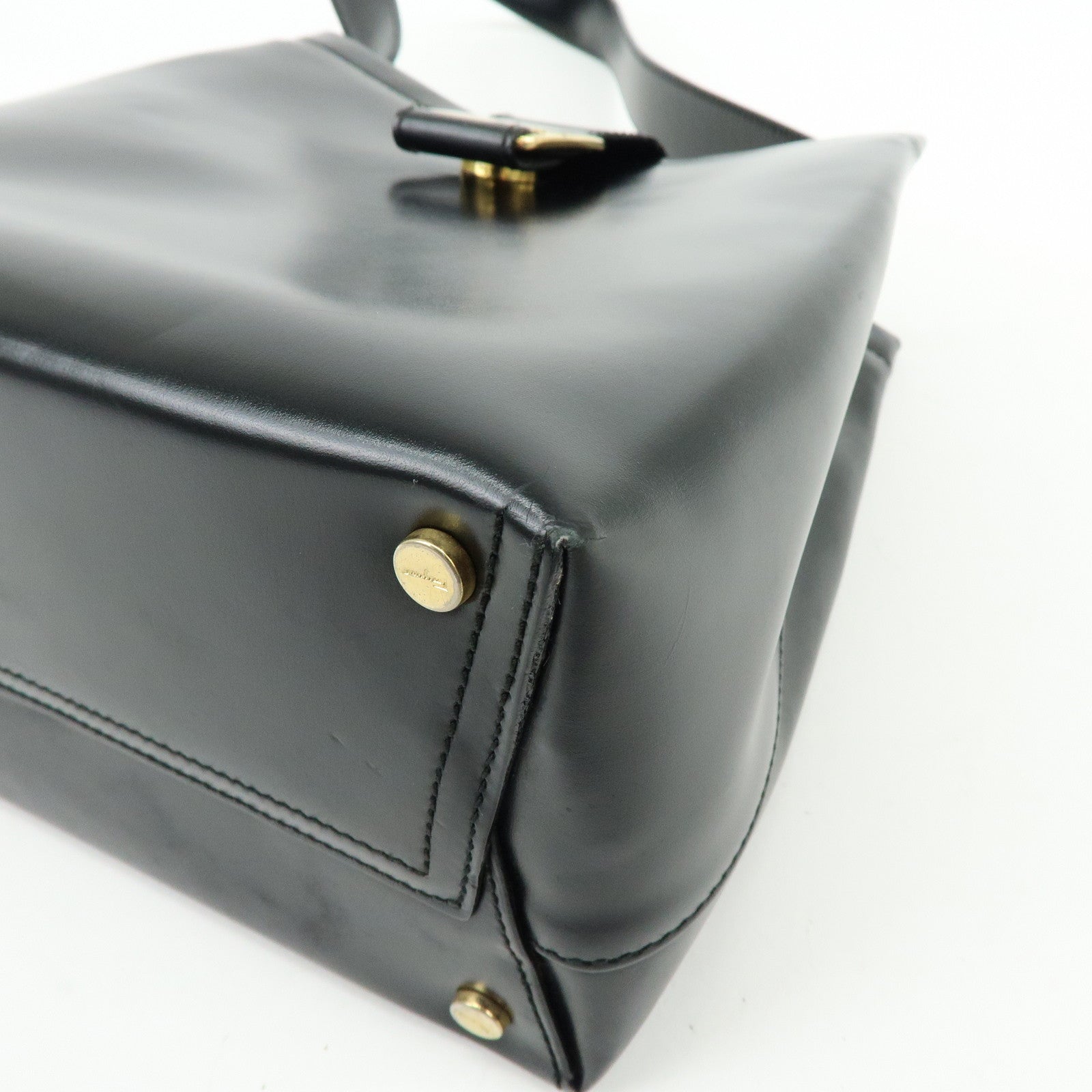 Ferragamo Vara Leather Shoulder Bag Hand Bag Black