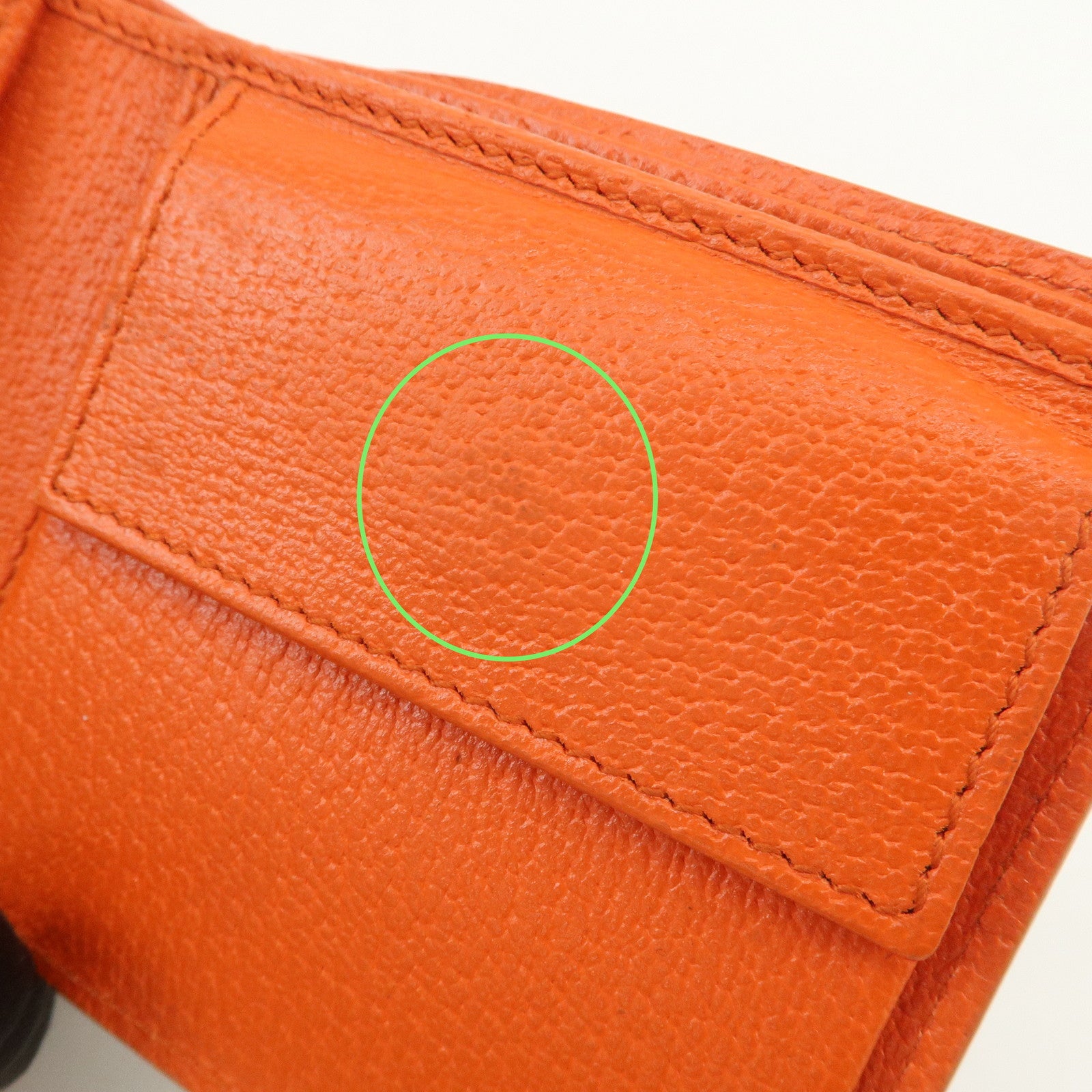 GUCCI GG Supreme Compact Bi-fold Wallet Beige Orange 768244