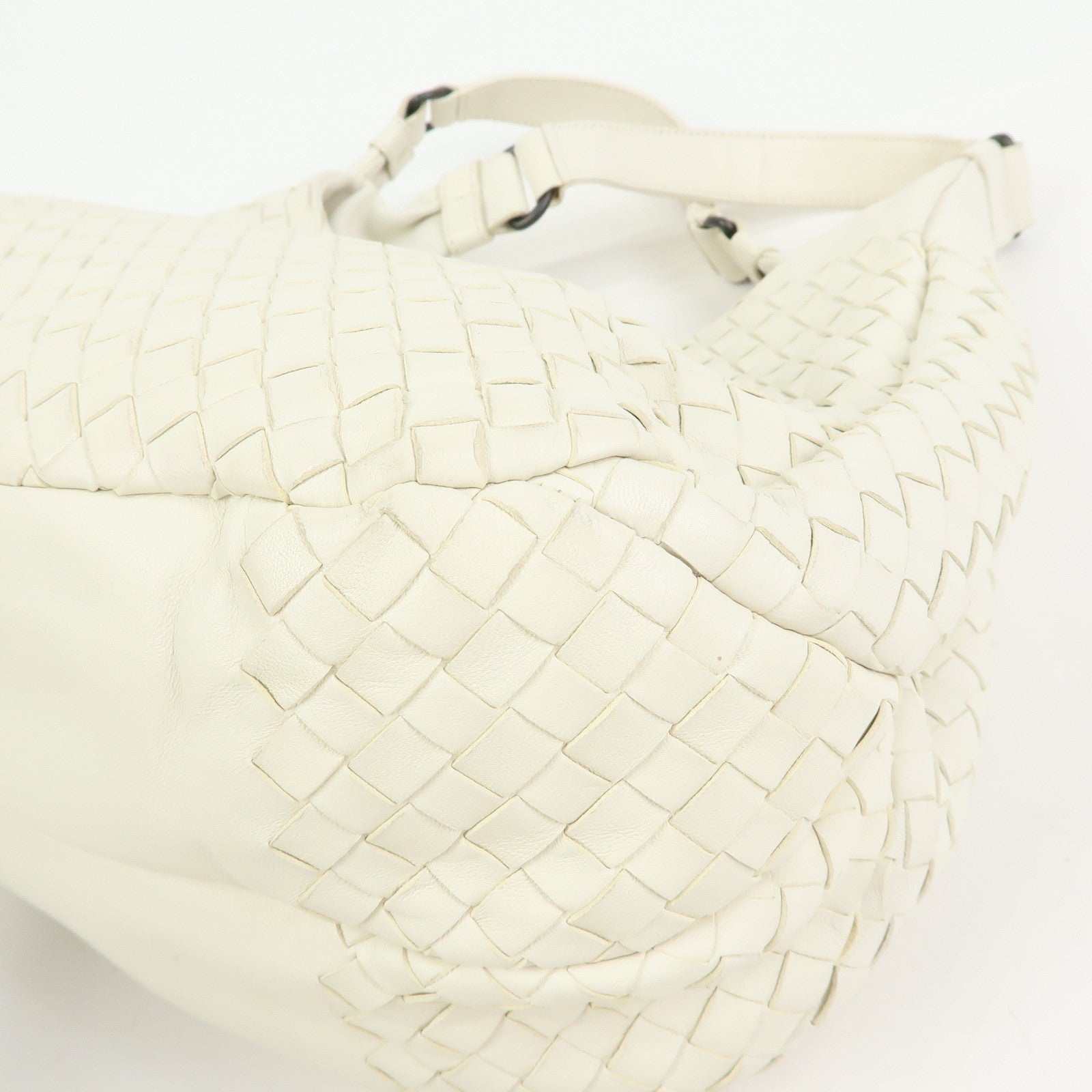 BOTTEGA VENETA Intrecciato Campana Leather Shoulder Bag 125787