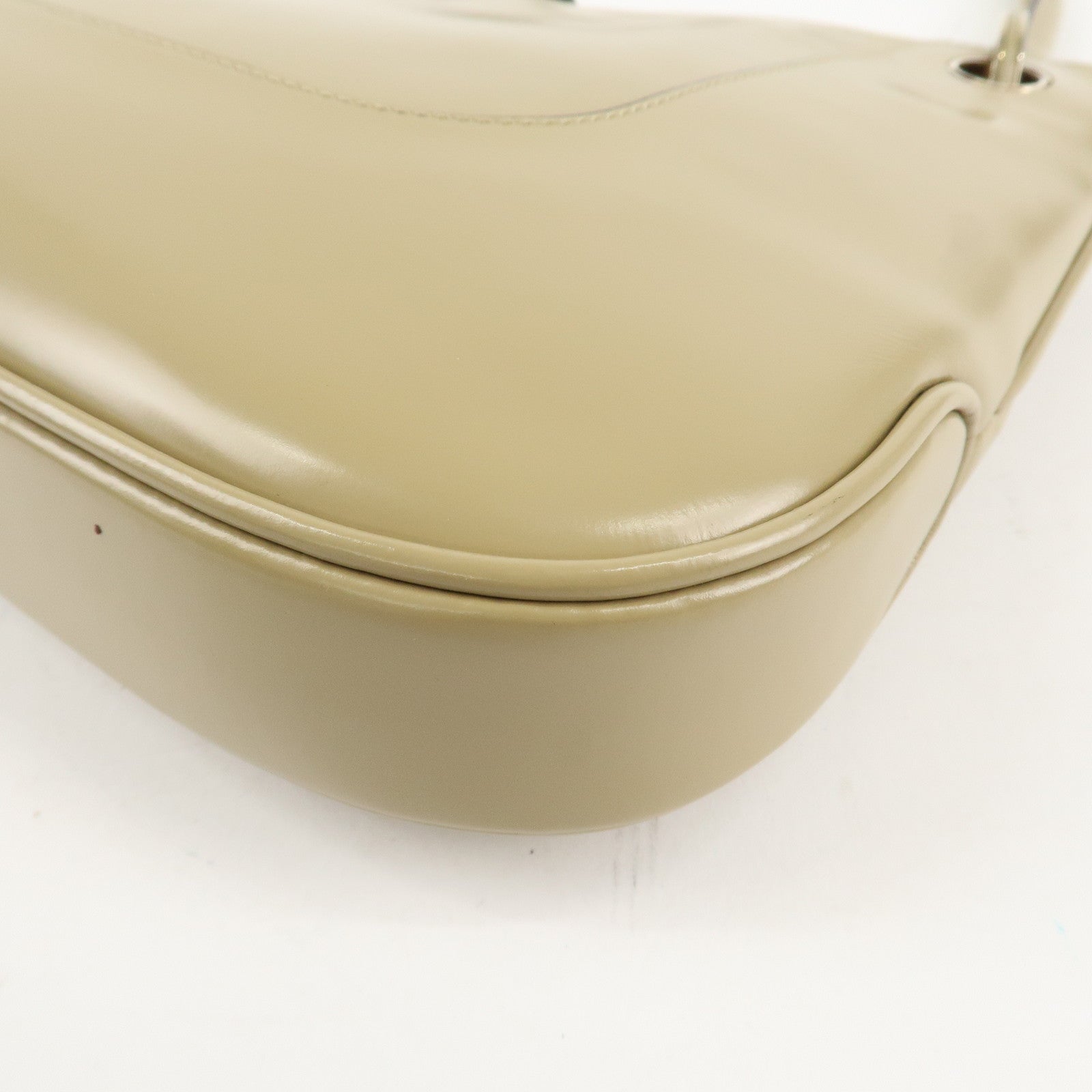 GUCCI Leather Shoulder Bag Hand Bag Beige 001.4150.002058 Used