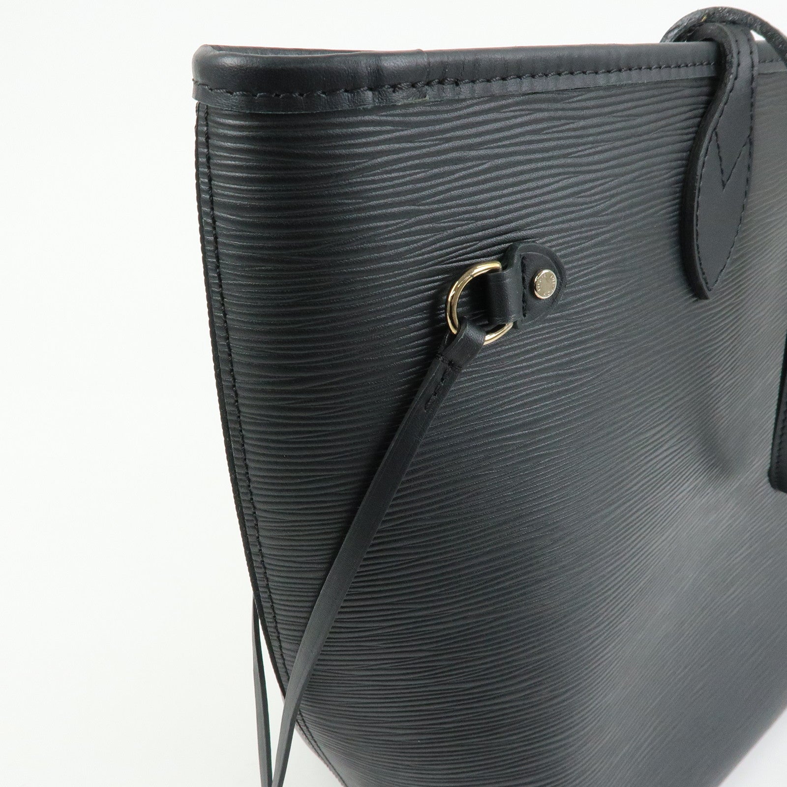 Louis Vuitton Epi Leather Neverfull MM Shoulder Bag Noir M40932