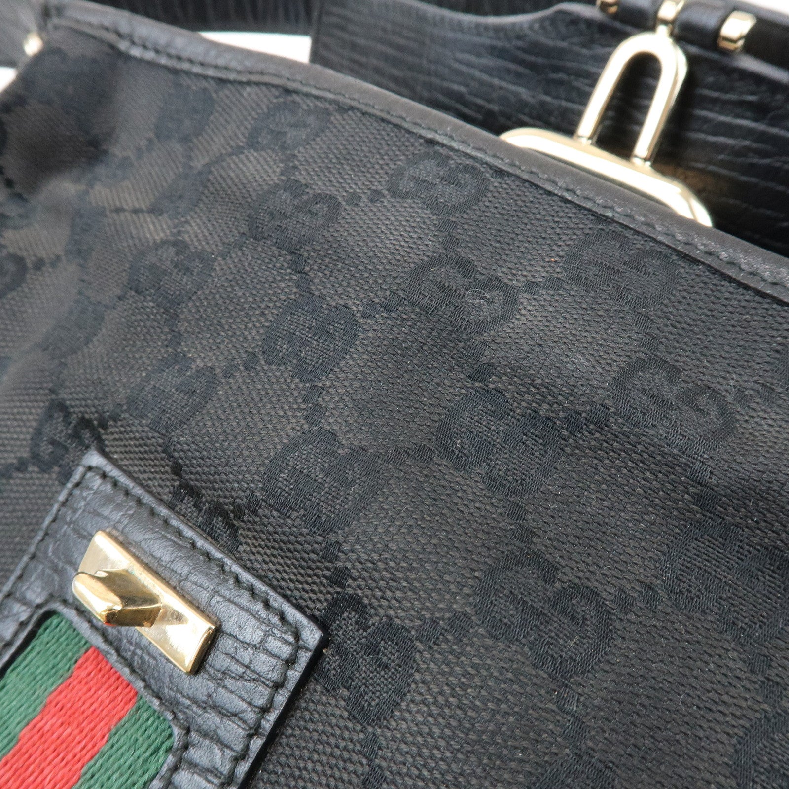 GUCCI Sherry GG Canvas Embossed Leather Shoulder Bag Black 130846