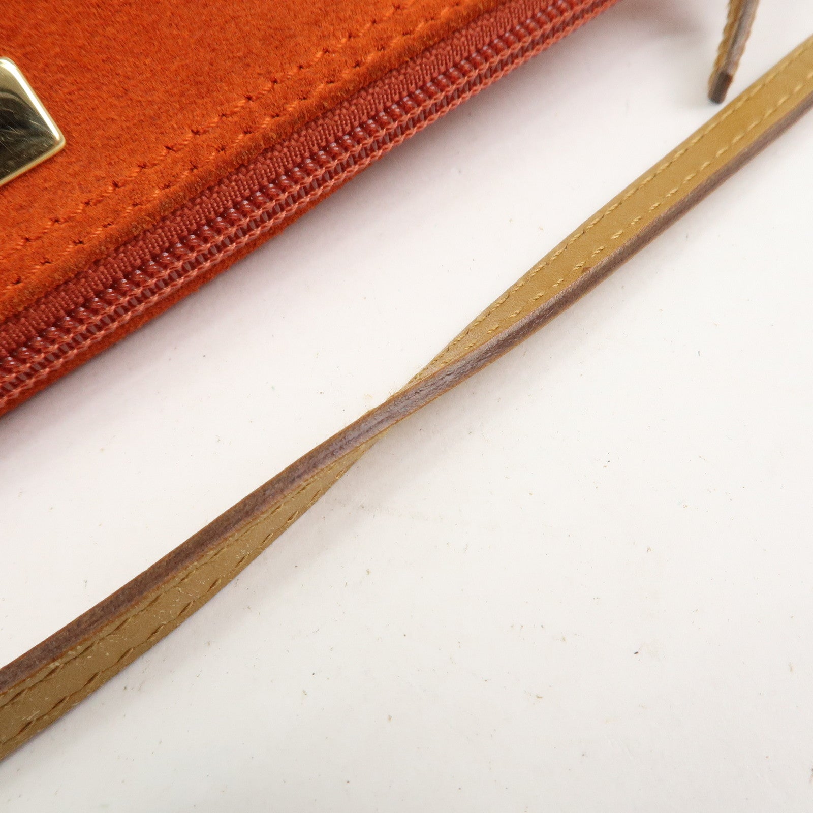GUCCI Boat Bag Suede Leather Accessory Pouch Hand Bag 039.1103