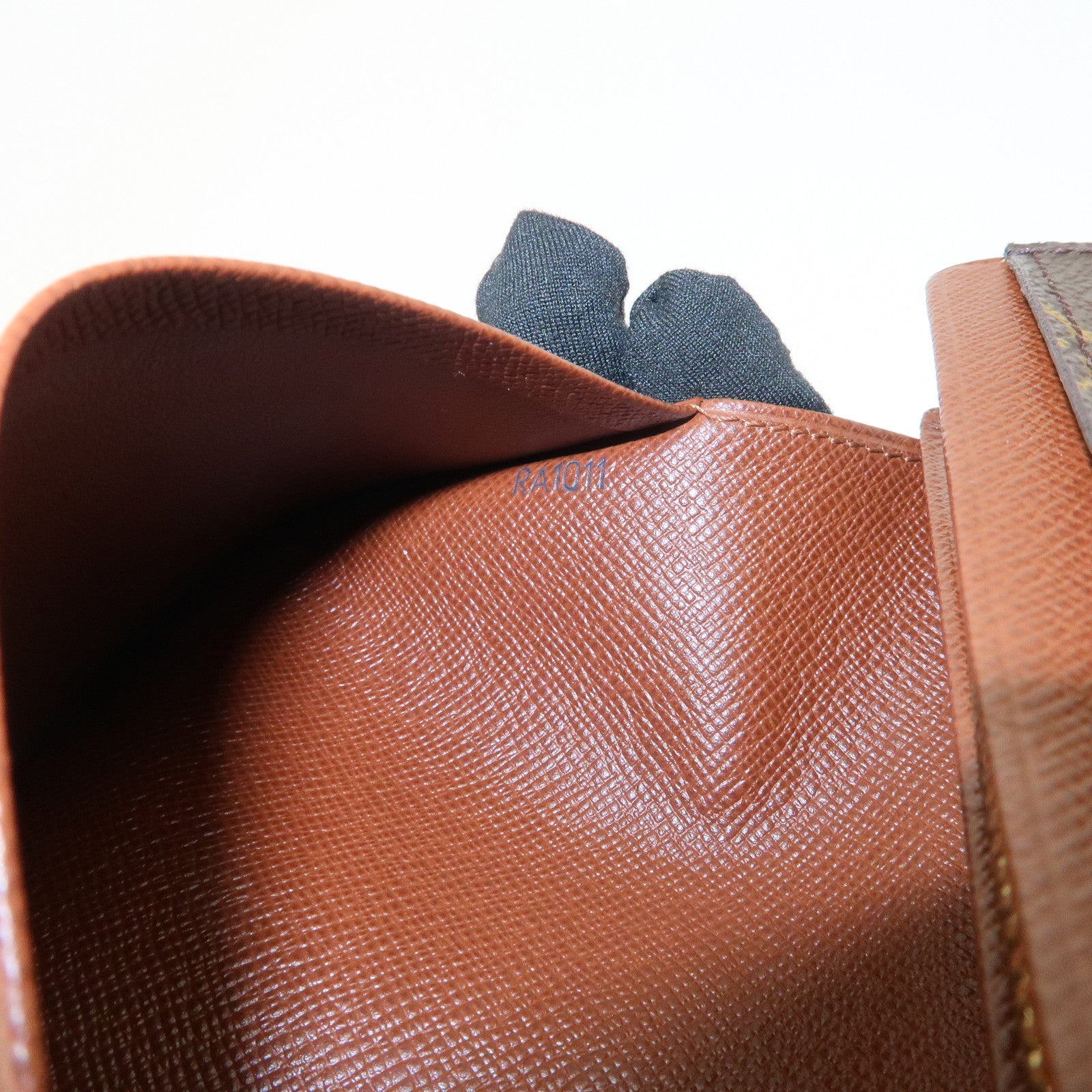 Louis Vuitton Monogram Porte Monnaie Billets Tresor Wallet M61730