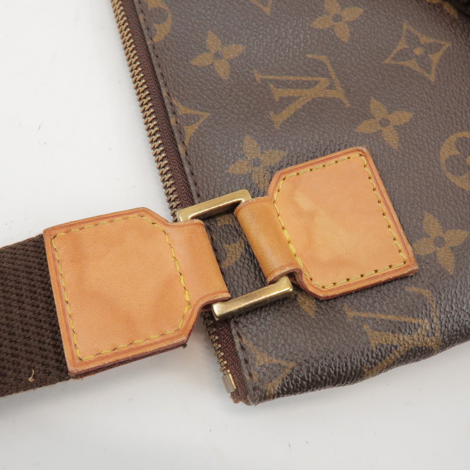 Louis Vuitton Monogram Pochette Bosphore Shoulder Bag M40044