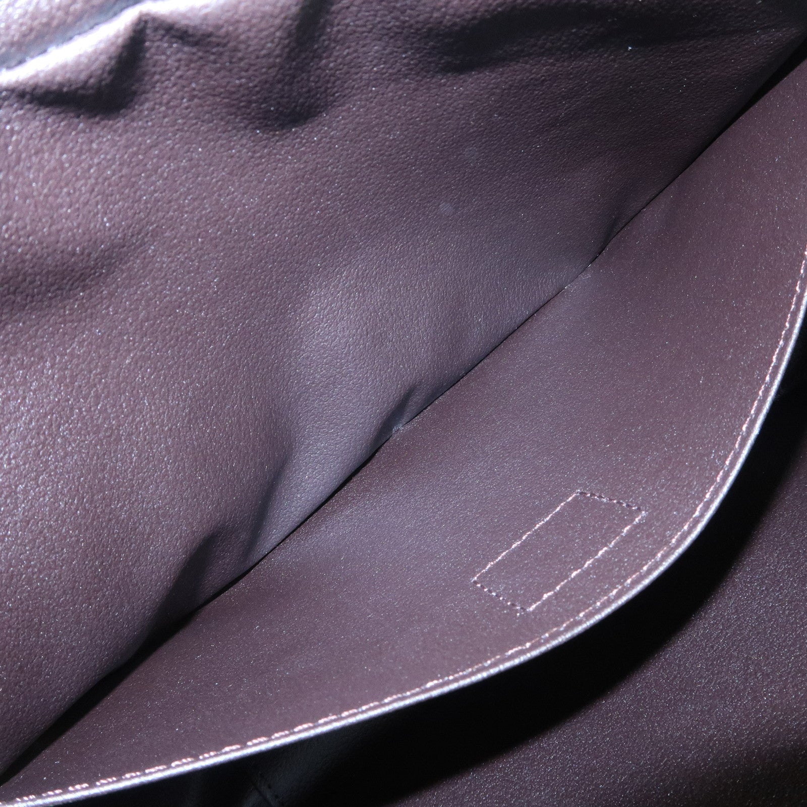 Louis Vuitton Taiga Trousse Toilette GM Pouch Glacier M32663