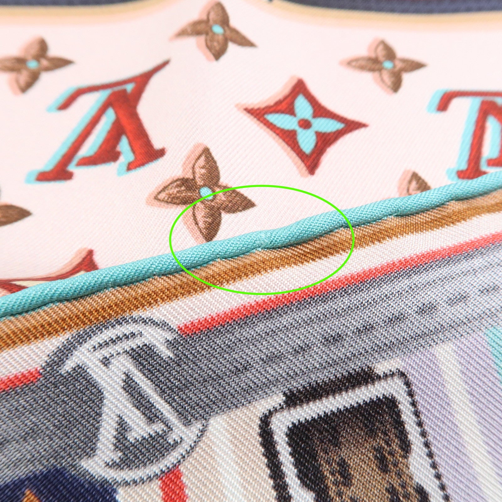 Louis Vuitton Monogram Carre 70 Silk 100% Belt Print Scarf MM77341